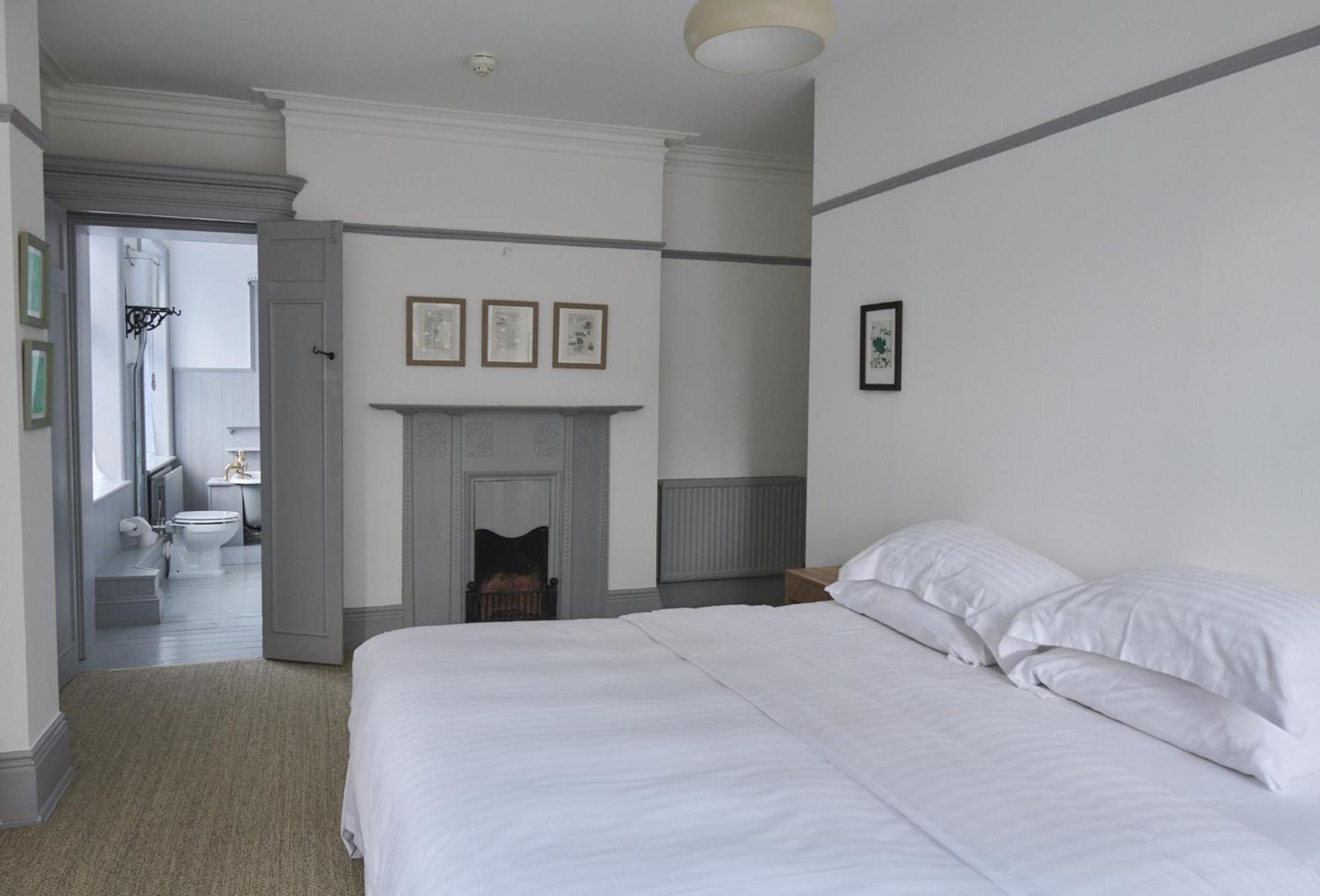 River Arts Club Bed & Breakfast Maidenhead