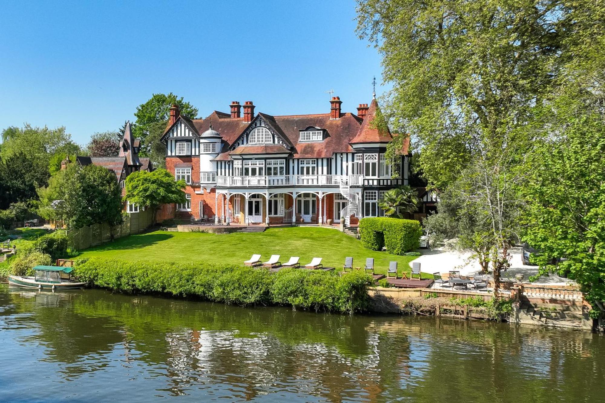 River Arts Club 4* Maidenhead