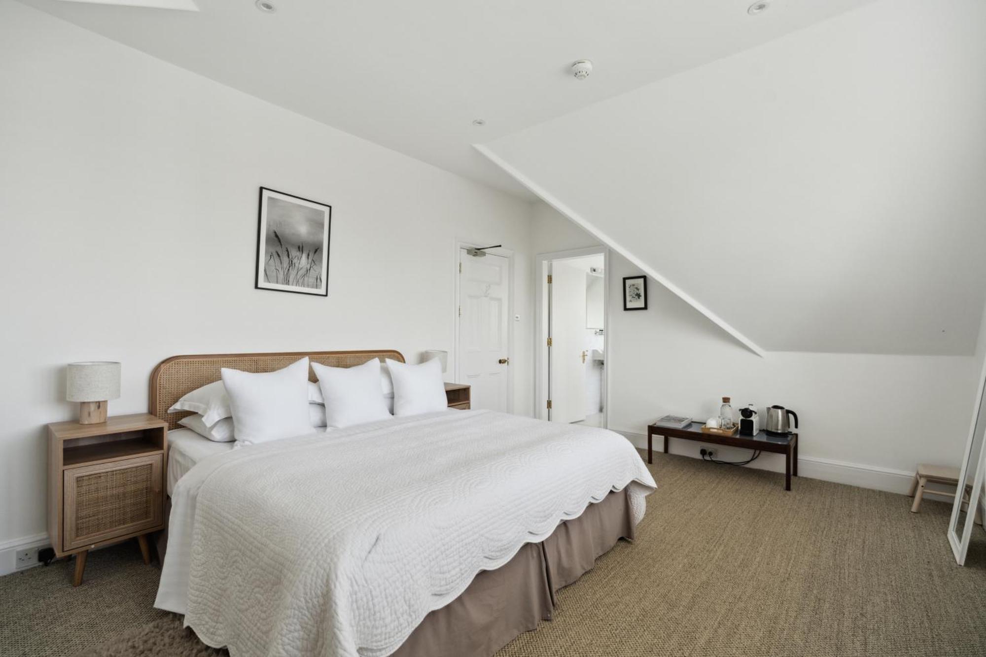 River Arts Club Bed & Breakfast Maidenhead